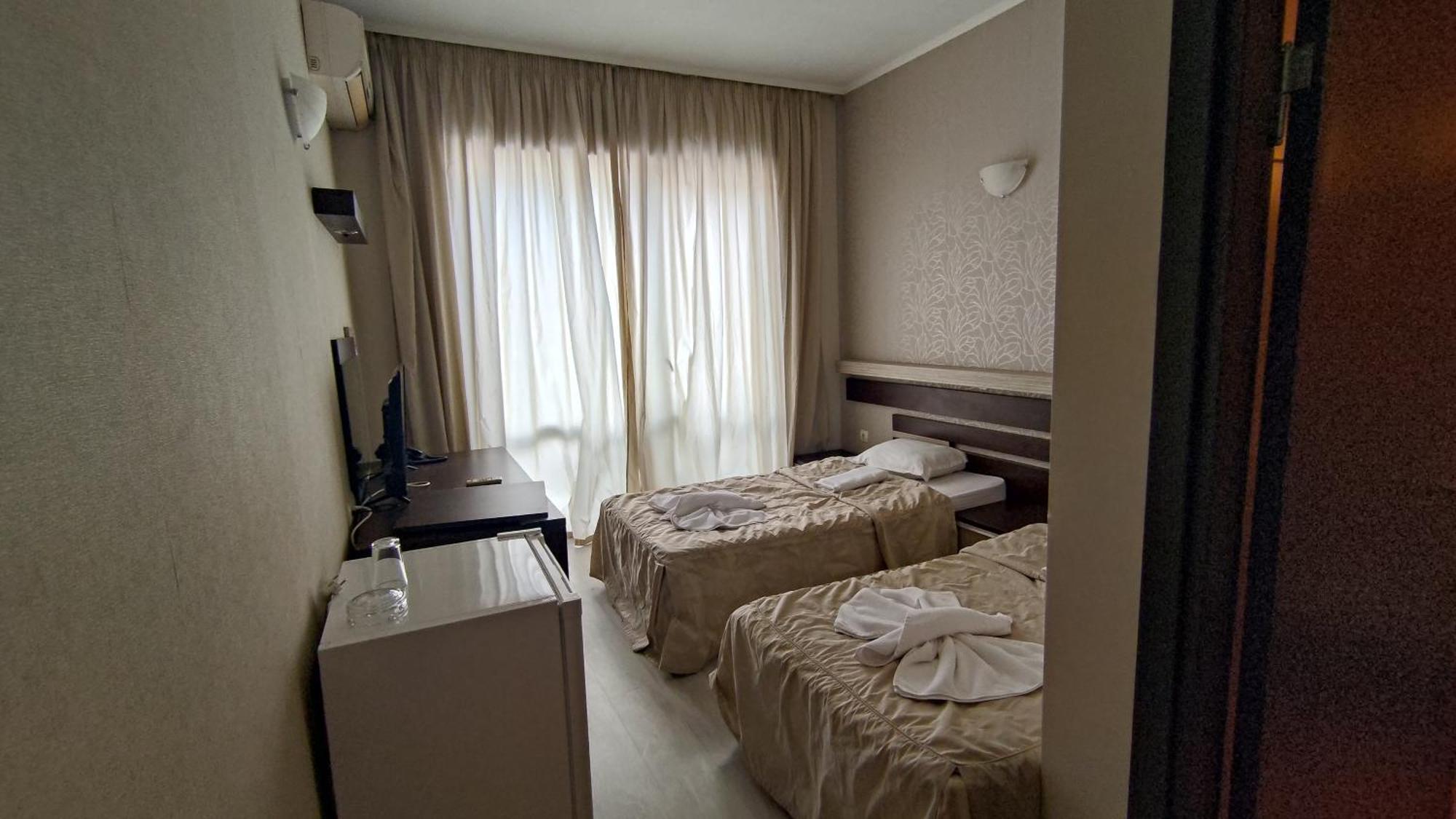 Lotos Hotel Balčik Exteriér fotografie