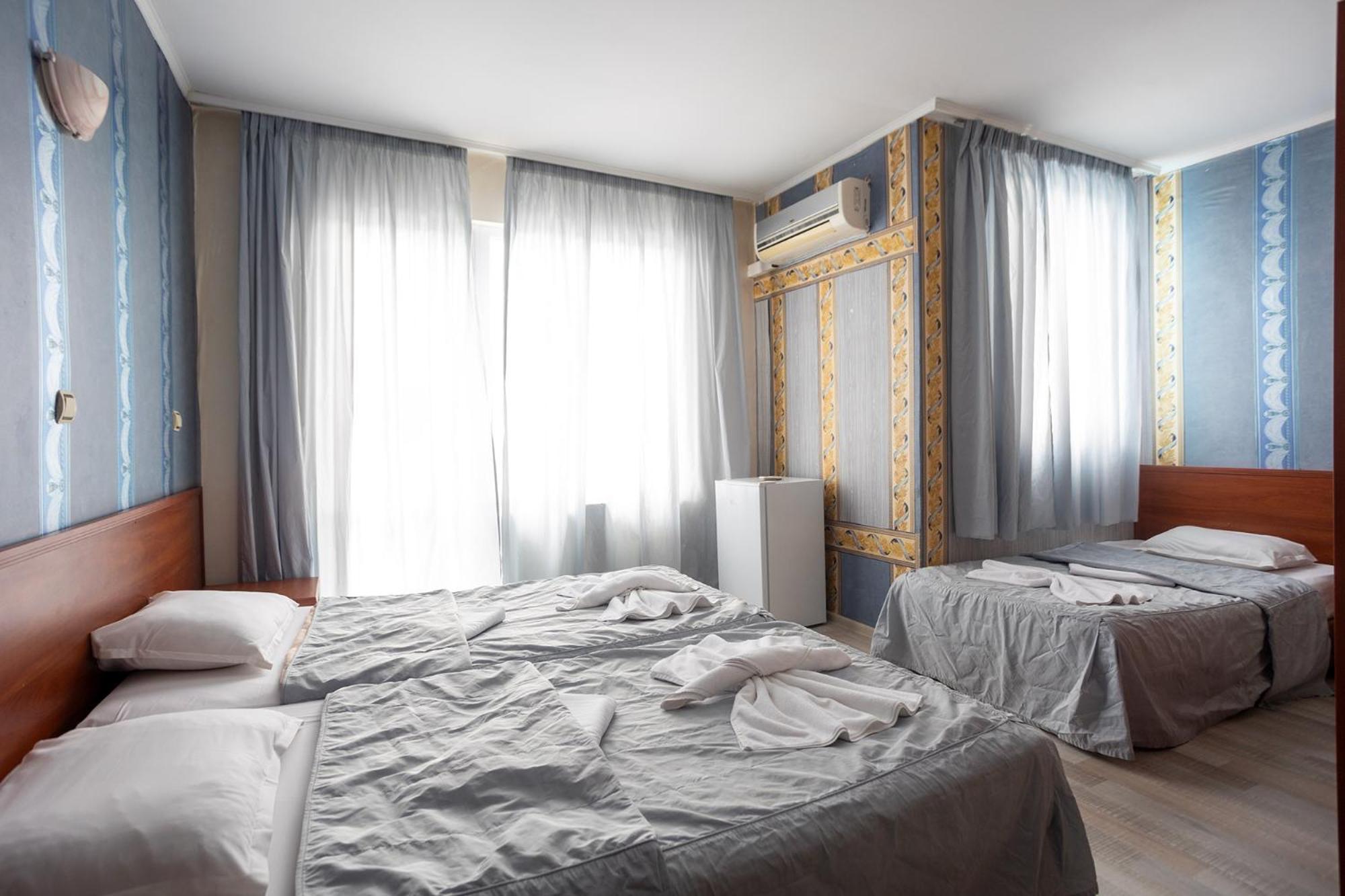 Lotos Hotel Balčik Exteriér fotografie