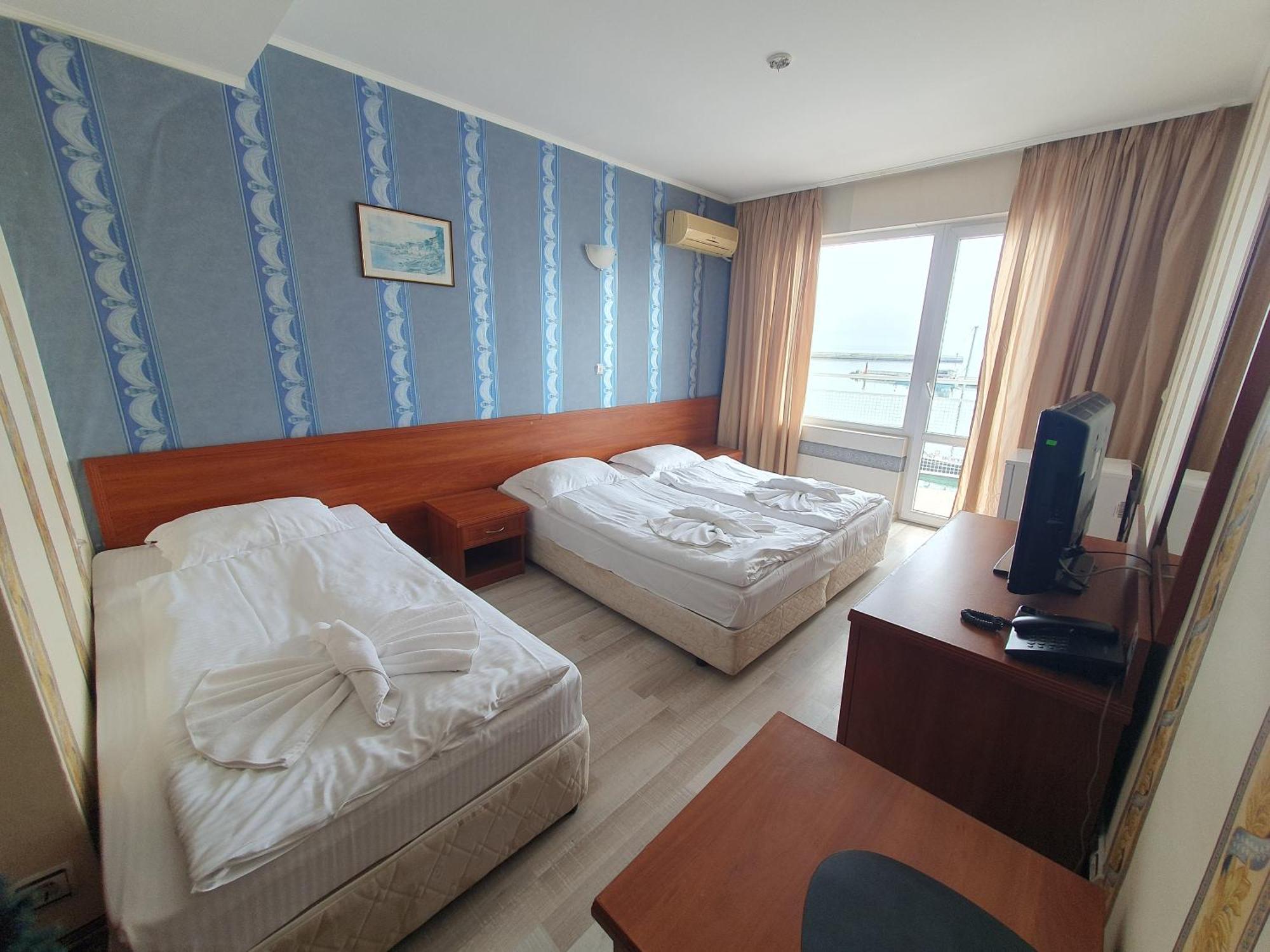Lotos Hotel Balčik Exteriér fotografie