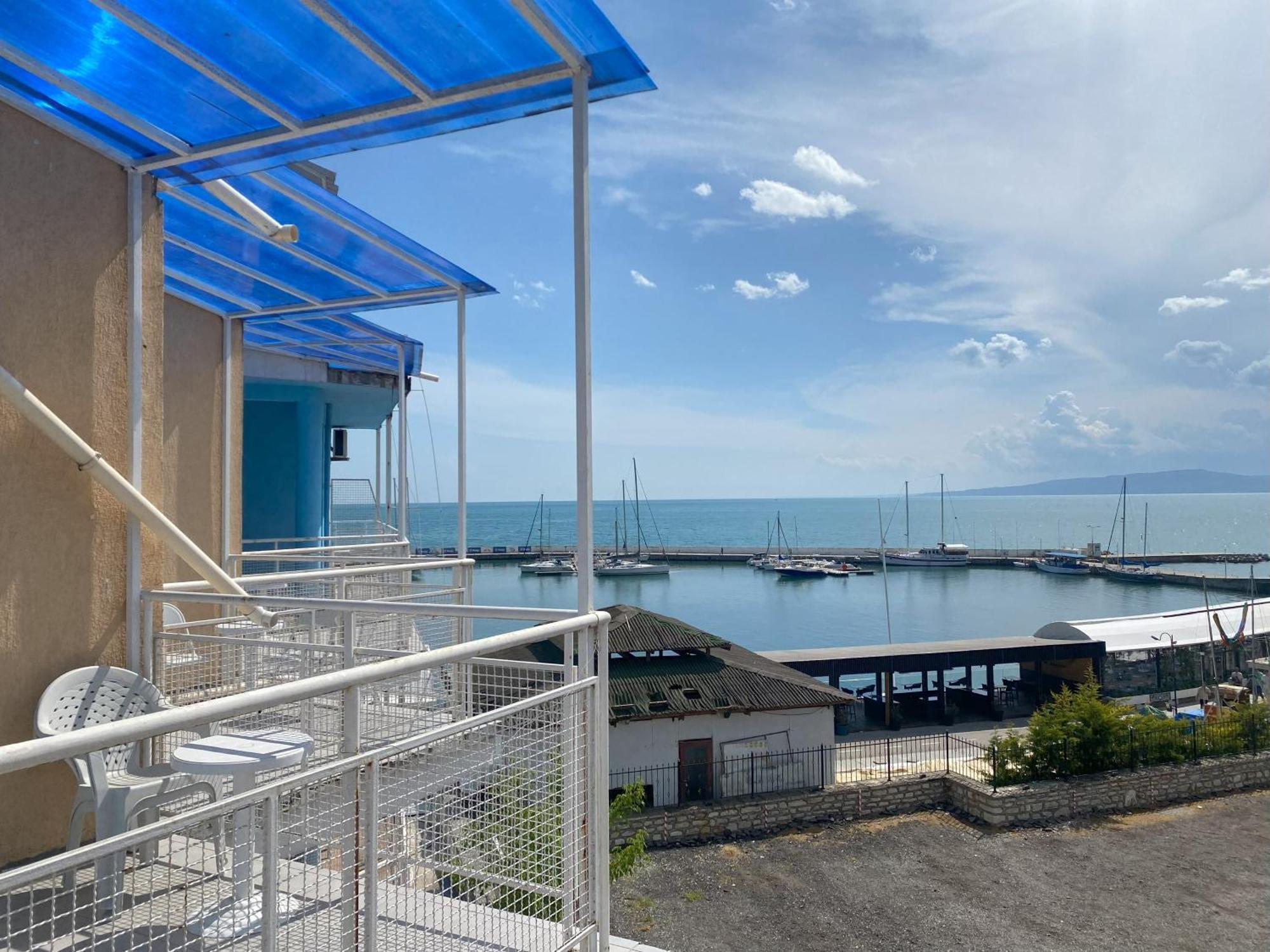 Lotos Hotel Balčik Exteriér fotografie